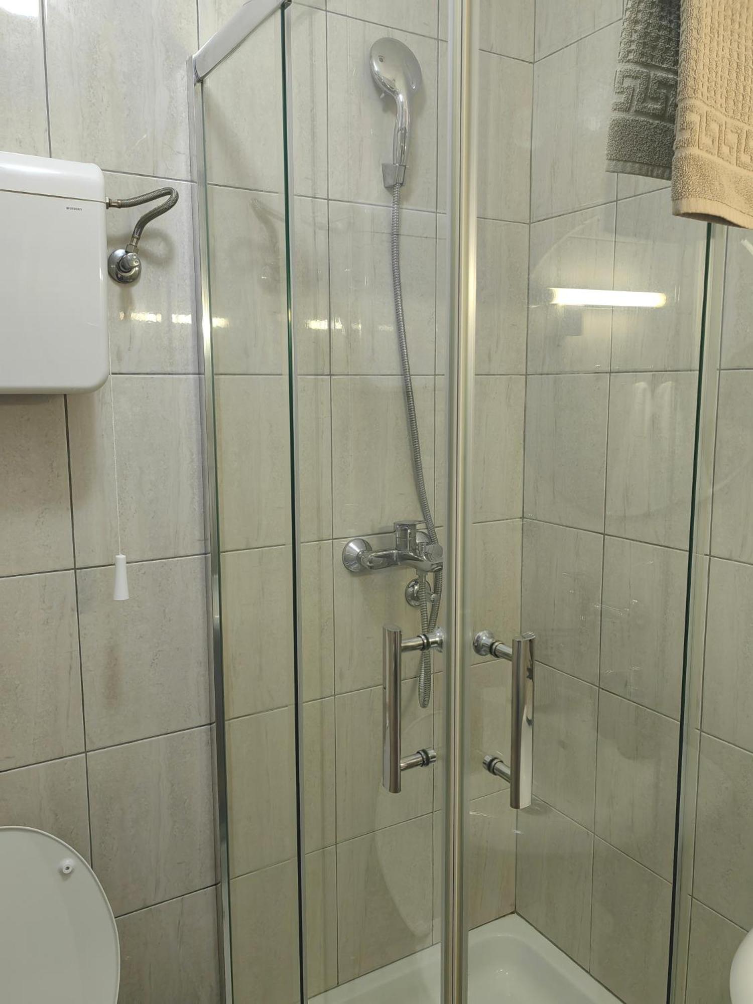 Orient Apartman Sremska Kamenica Exterior photo