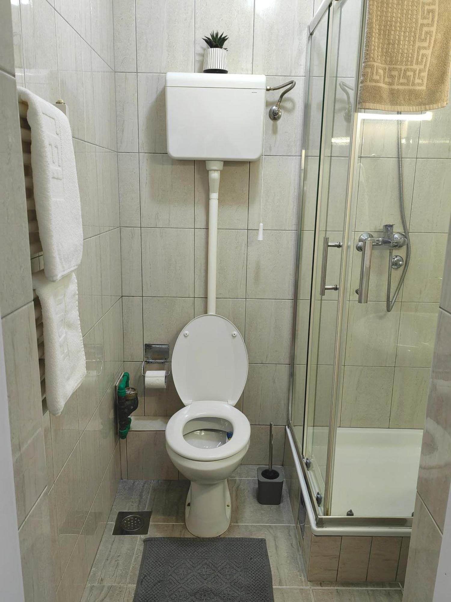 Orient Apartman Sremska Kamenica Exterior photo